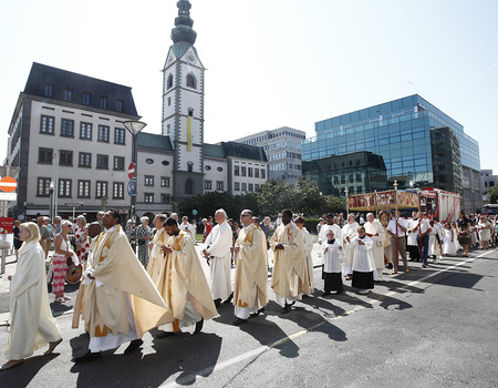 Marketz: Gott ist dort, wo Menschen leben, arbeiten, leiden