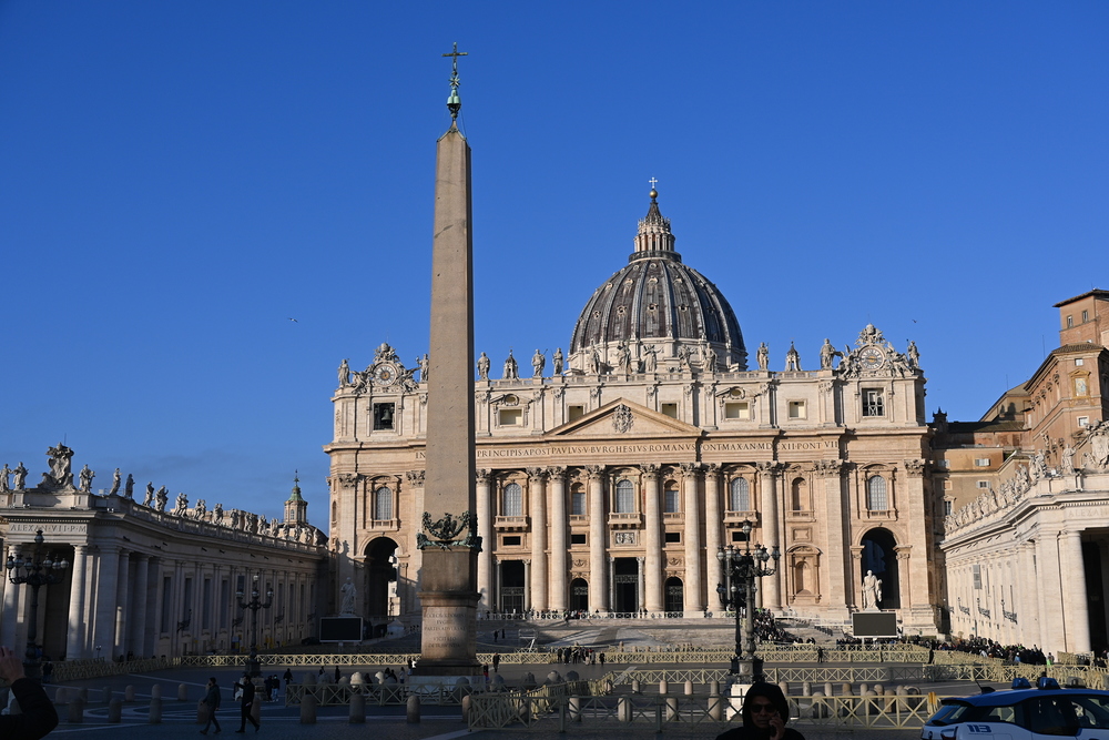 Papstwahl: Team um Österreicher schaltet Vatikan-Telefonnetz ab